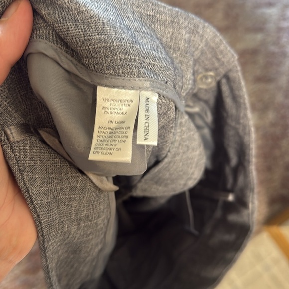 Amanda and Chelsea Straight Leg Plaid Gray Dress Pants size 2 - Picture 5 of 8